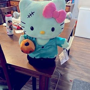 Hello kitty Door Greeter.